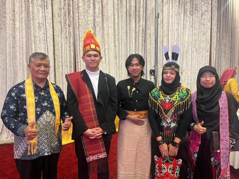 Enam Mahasiswa FIKPsi UM Pontianak KKN Internasional di Malaysia, Apa Saja Kegiatannya?